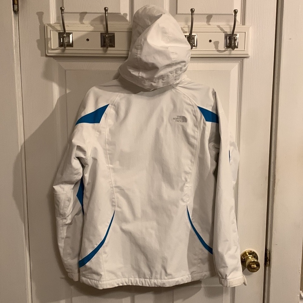 The North Face Women’s Snow Jacket SZ Medium - Picture 2 of 16